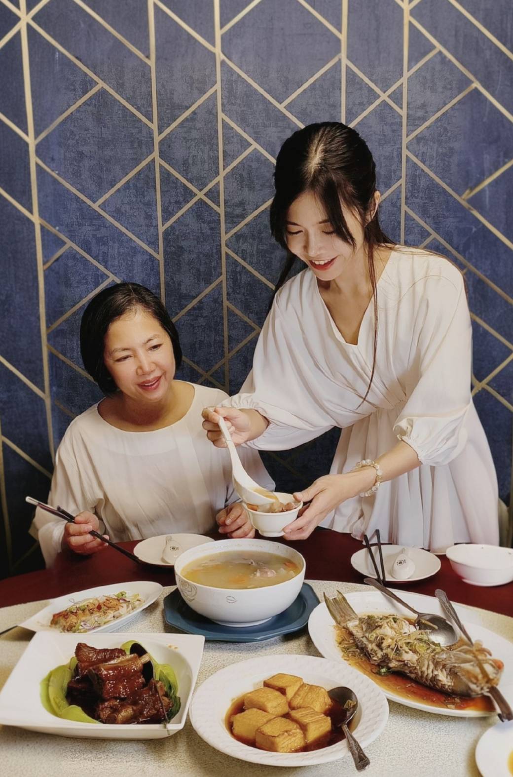 大份量又高CP值高雄母親節餐外帶推薦!芳師傅私房料理2025母親節餐~澎派又怕你吃不飽!4月底前預購再送一盤豬腳 @美食好芃友(芃芃) 大份量又高CP值高雄母親節餐外帶推薦!芳師傅私房料理2025母親節餐~澎派又怕你吃不飽!4月底前預購再送一盤豬腳 @美食好芃友(芃芃)