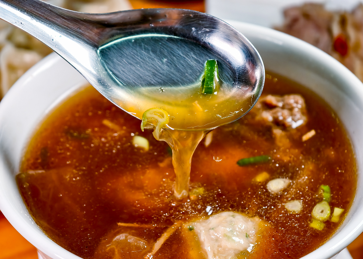 [高雄]阿爸餵露水雞-最用心高雄土雞湯店!牧場直送土雞!必吃雞魯飯、爆蛤蜊雞湯 @美食好芃友（芃芃）