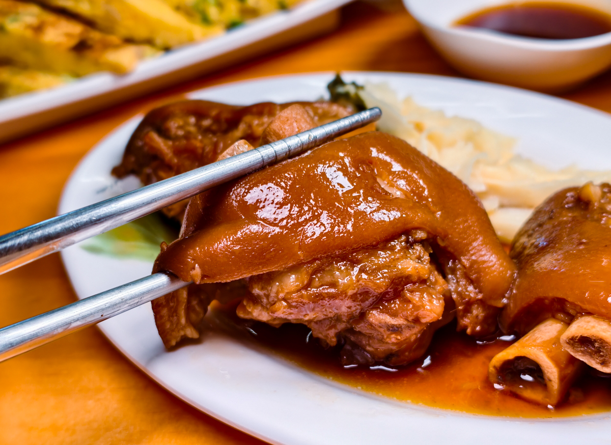 [高雄]阿爸餵露水雞-最用心高雄土雞湯店!牧場直送土雞!必吃雞魯飯、爆蛤蜊雞湯 @美食好芃友（芃芃）