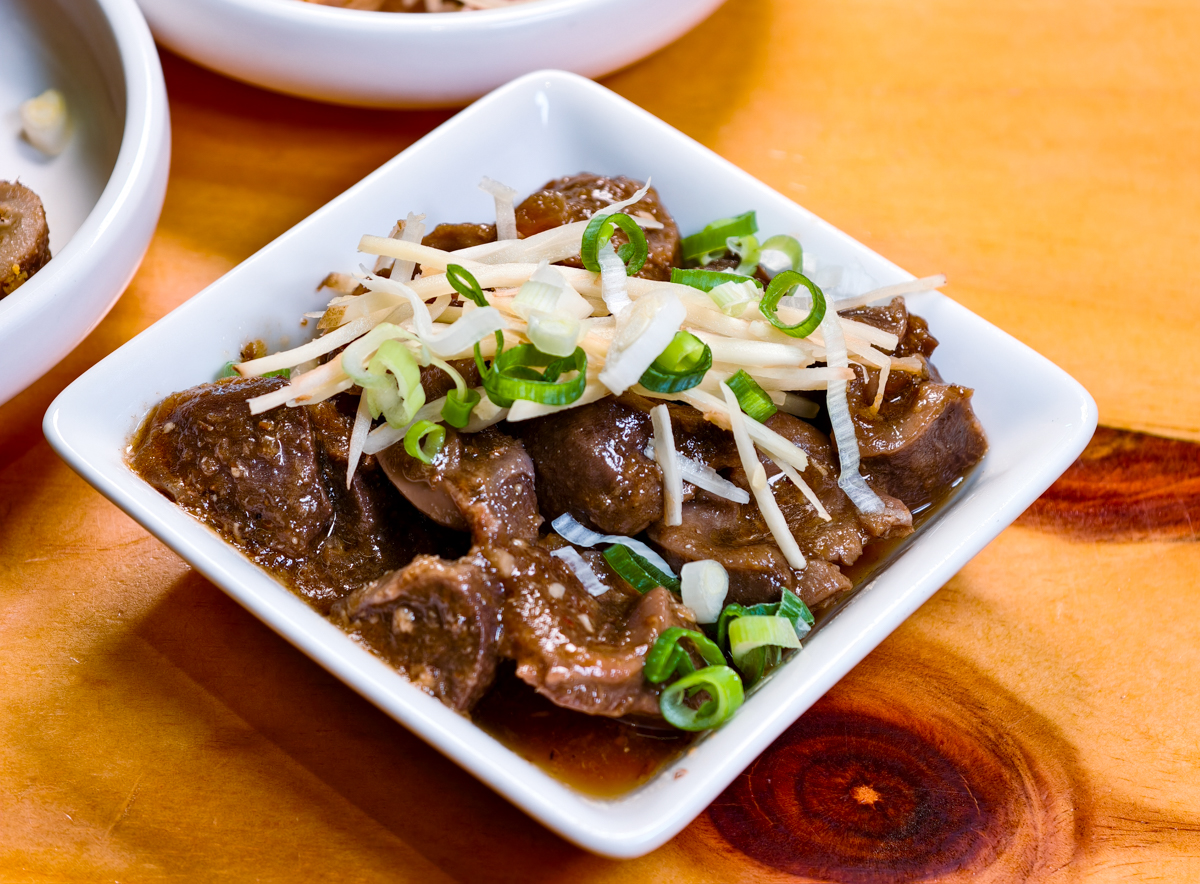 [高雄]阿爸餵露水雞-最用心高雄土雞湯店!牧場直送土雞!必吃雞魯飯、爆蛤蜊雞湯 @美食好芃友（芃芃）