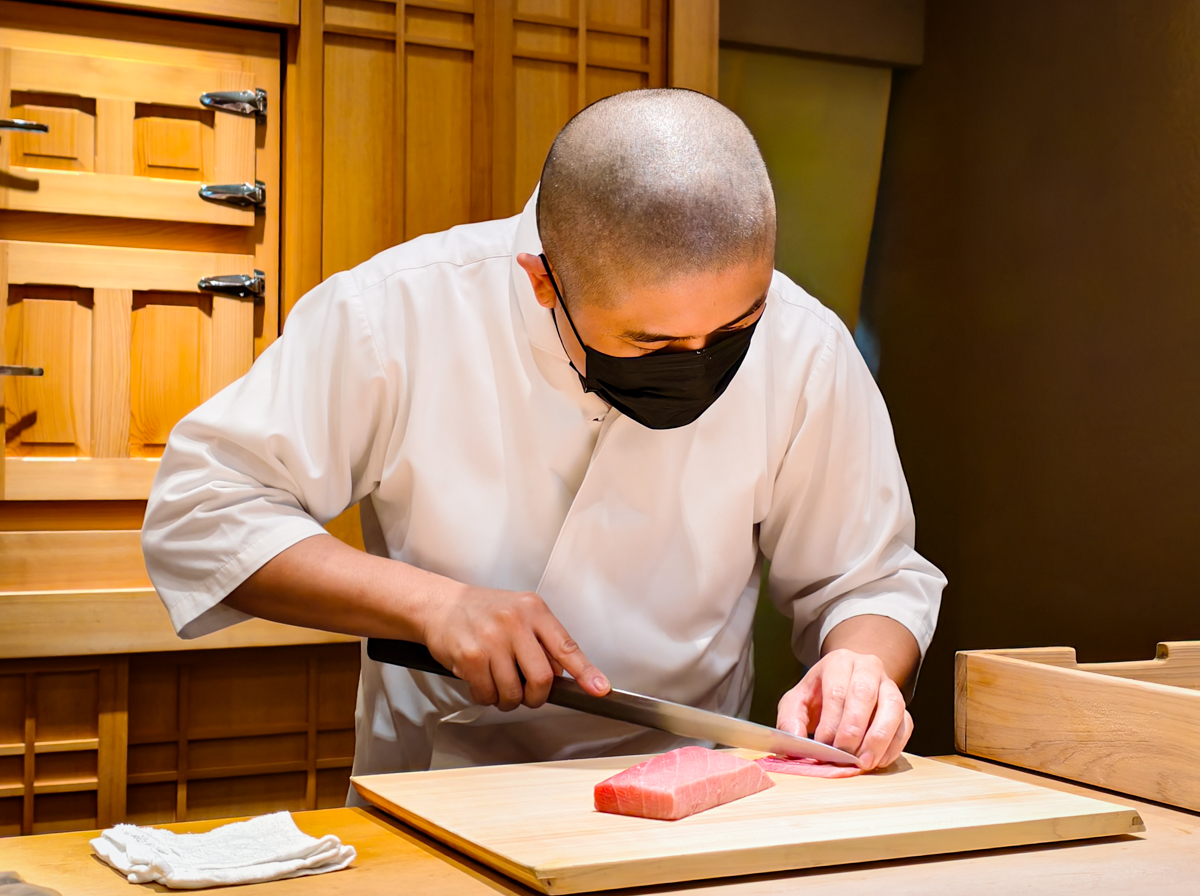 [高雄]鮨 みこし 鮨 己越-2026米其林新星!一位難求預約制高雄無菜單日本料理! @美食好芃友（芃芃）