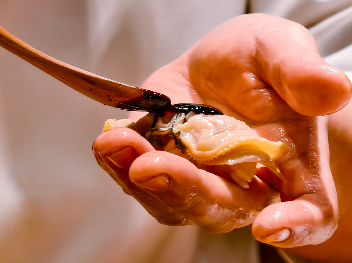 [高雄]鮨 みこし 鮨 己越-2026米其林新星!一位難求預約制高雄無菜單日本料理! @美食好芃友（芃芃）