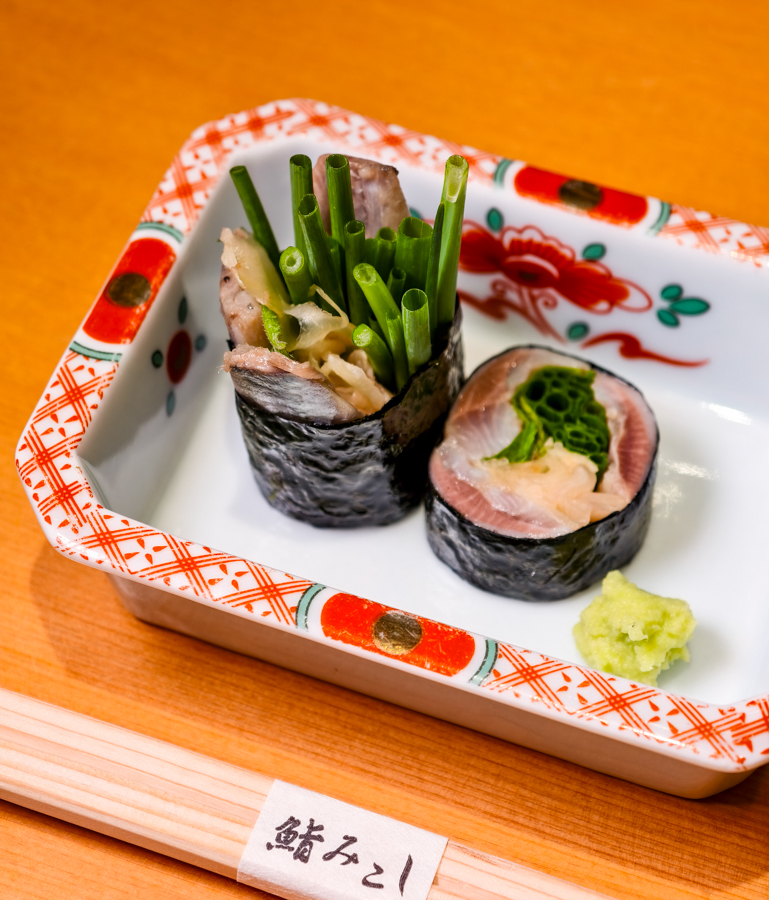 [高雄]鮨 みこし 鮨 己越-2026米其林新星!一位難求預約制高雄無菜單日本料理! @美食好芃友（芃芃）