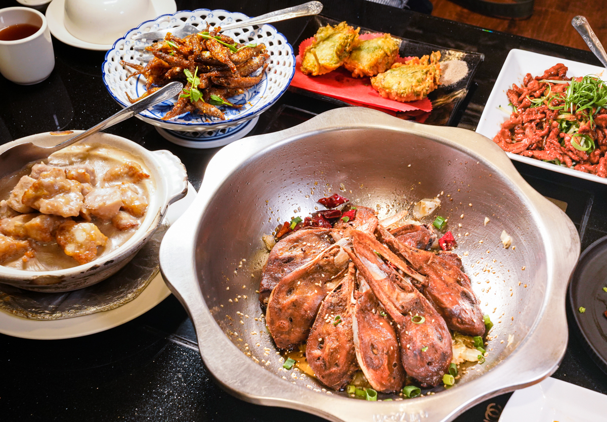 [高雄]大宅門乾鍋鴨頭-低調好吃高雄中式功夫菜!必吃乾鍋鴨頭、京醬肉絲、上海燻魚 @美食好芃友（芃芃）