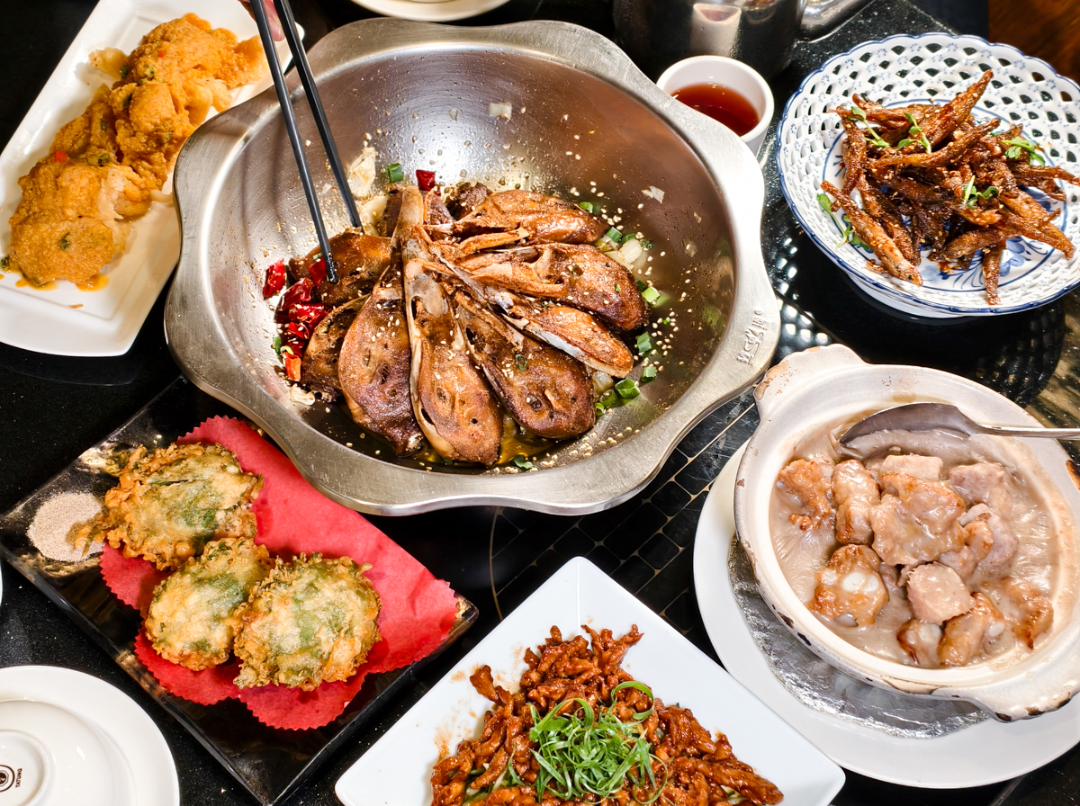 [高雄]勇記無敵蘿蔔糕-生意爆好!銅板價好吃蘿蔔糕臭豆腐 賣到上電視的小吃 鳳山美食推薦 @美食好芃友（芃芃）