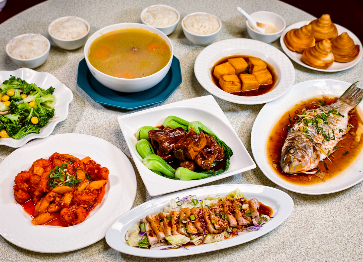 大份量又高CP值高雄母親節餐外帶推薦!芳師傅私房料理2025母親節餐~澎派又怕你吃不飽!4月底前預購再送一盤豬腳 @美食好芃友(芃芃) 大份量又高CP值高雄母親節餐外帶推薦!芳師傅私房料理2025母親節餐~澎派又怕你吃不飽!4月底前預購再送一盤豬腳 @美食好芃友(芃芃)