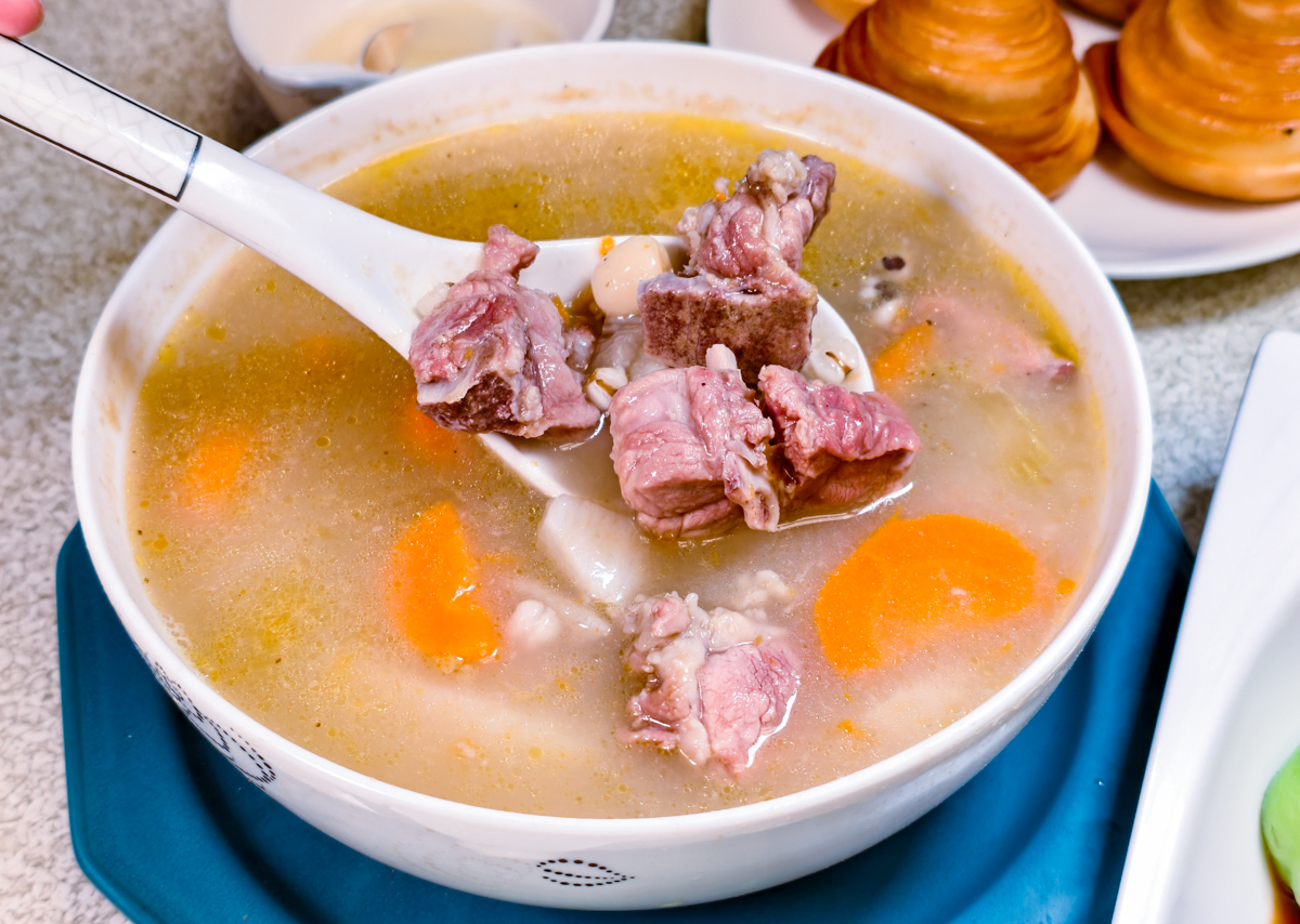 大份量又高CP值高雄母親節餐外帶推薦!芳師傅私房料理2025母親節餐~澎派又怕你吃不飽!4月底前預購再送一盤豬腳 @美食好芃友(芃芃) 大份量又高CP值高雄母親節餐外帶推薦!芳師傅私房料理2025母親節餐~澎派又怕你吃不飽!4月底前預購再送一盤豬腳 @美食好芃友(芃芃)