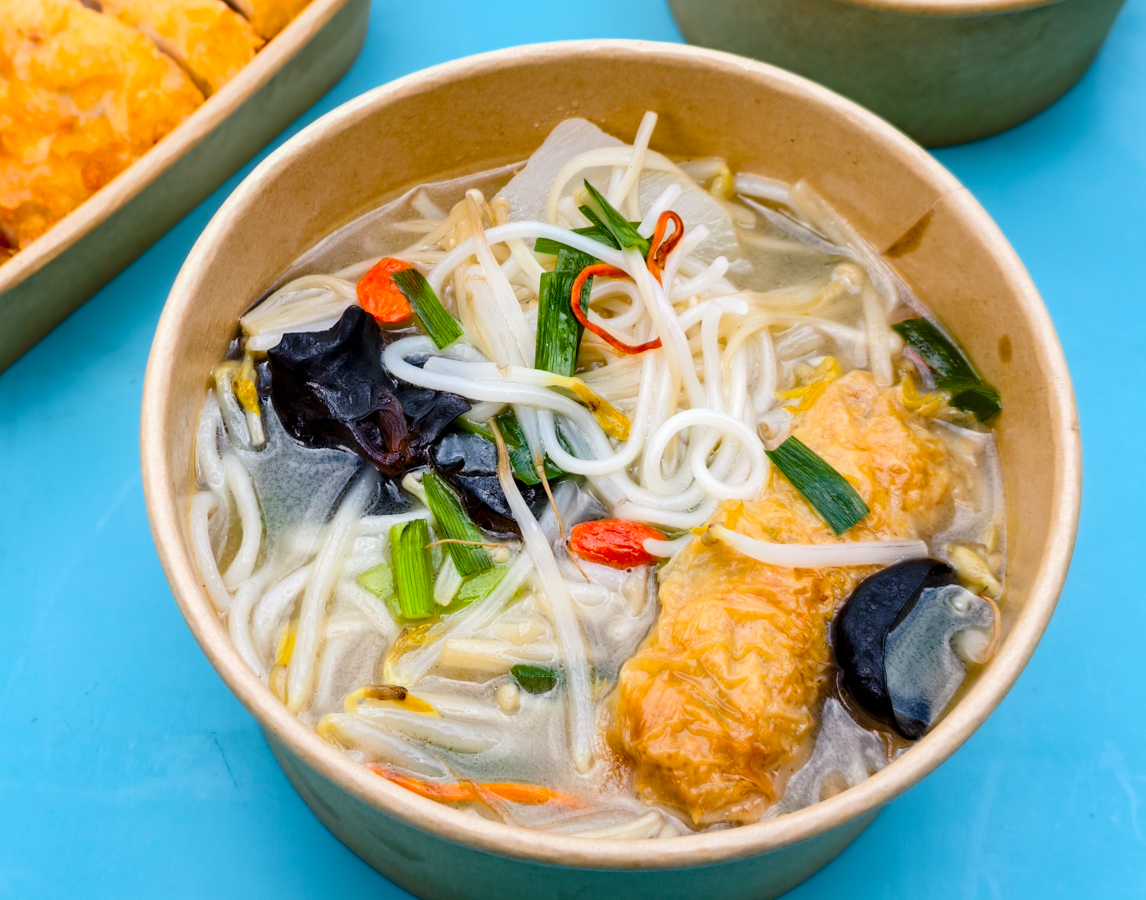 [高雄]港式洪記煲仔飯-岡山巷弄隱藏版!最強高雄港式煲仔飯~前五星飯店師傅掌廚道地港味 @美食好芃友（芃芃）