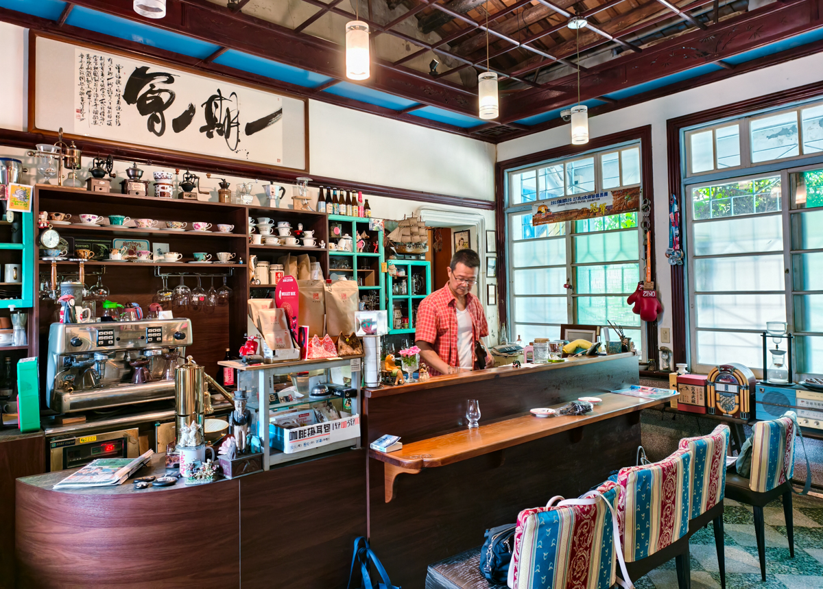 [屏東]竹田美食景點半日遊這樣玩-竹田車站、豆油伯冰淇淋、竹田客家鹹湯圓、秘境咖啡豐明園、老夫子彩繪壁畫 @美食好芃友（芃芃）