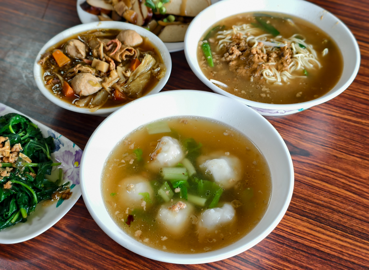 [屏東]竹田美食景點半日遊這樣玩-竹田車站、豆油伯冰淇淋、竹田客家鹹湯圓、秘境咖啡豐明園、老夫子彩繪壁畫 @美食好芃友（芃芃）