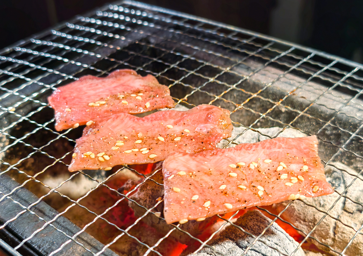 [高雄]新村畜產燒肉專門-日本牧場直營高檔日本和牛燒肉1280起吃到飽~ @美食好芃友（芃芃）