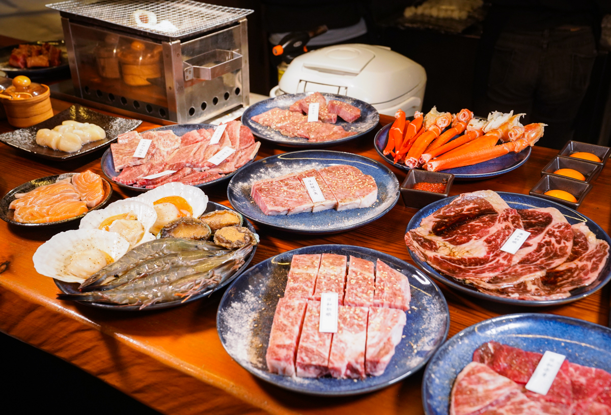 [高雄美食]湛燃燒肉-高雄火車站前人氣高雄燒肉店!超值吃和牛2588雙饗和牛豚肉雙人餐 @美食好芃友（芃芃）