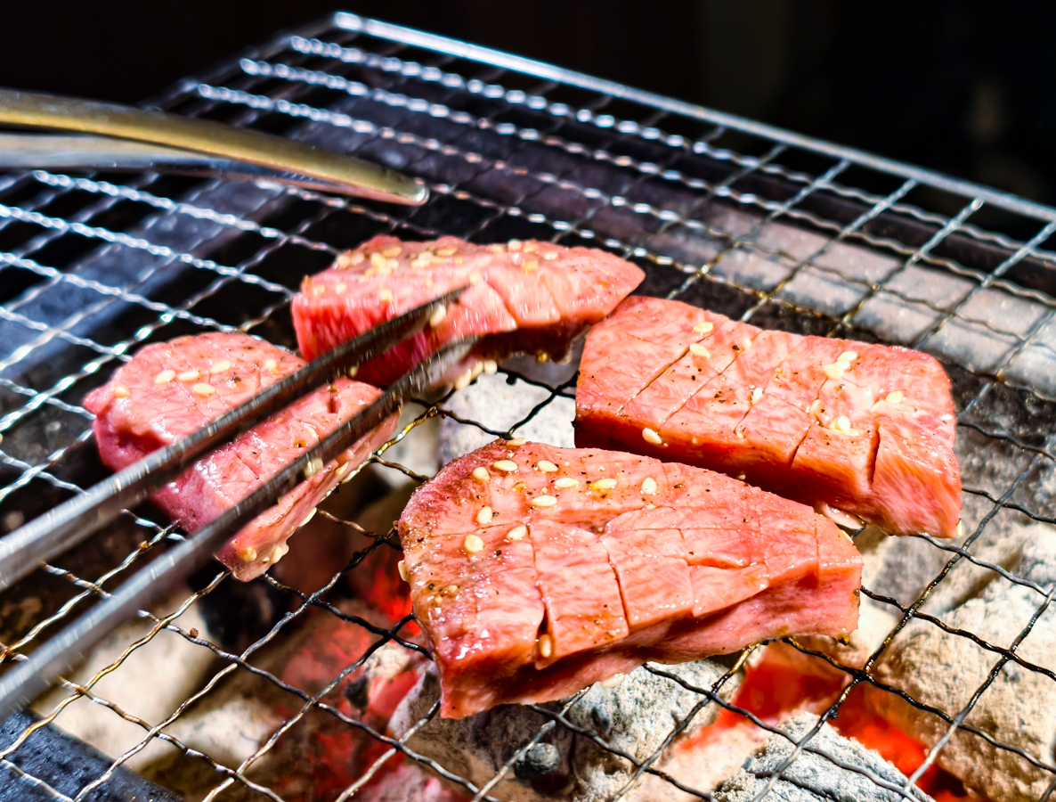 [高雄]新村畜產燒肉專門-日本牧場直營高檔日本和牛燒肉1280起吃到飽~ @美食好芃友（芃芃）