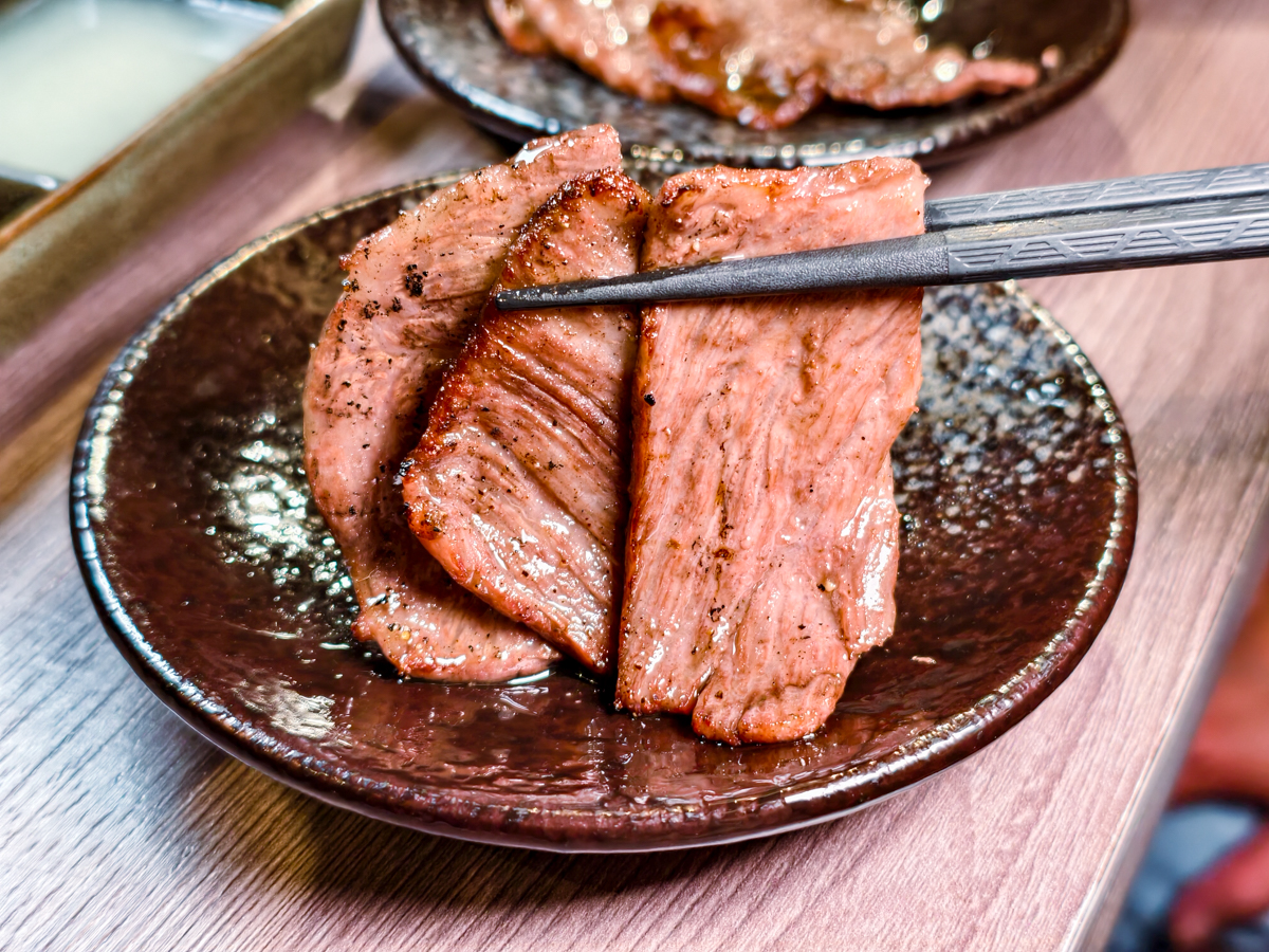 [高雄]新村畜產燒肉專門-日本牧場直營高檔日本和牛燒肉1280起吃到飽~ @美食好芃友（芃芃）