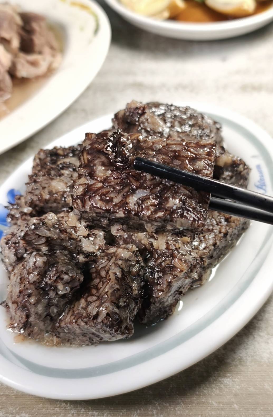 [高雄]北門鵝肉-傳承三代40年高雄鵝肉老店!超水準鹽水鵝肉切盤、燻茶鵝翅、鵝米血 @美食好芃友（芃芃）