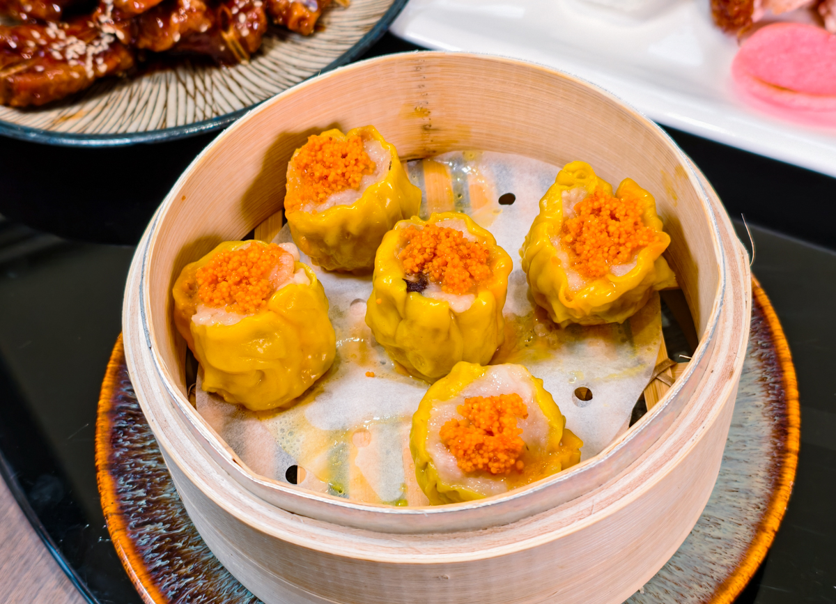 [高雄]常粵-高雄巨蛋商圈最新家家常港式餐廳! 必點脆皮炸子雞! @美食好芃友（芃芃）