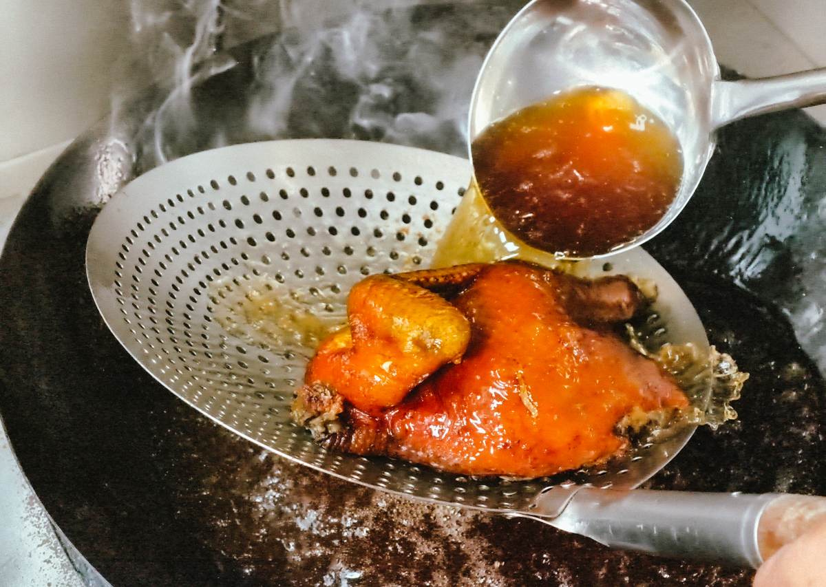 [高雄]常粵-高雄巨蛋商圈最新家家常港式餐廳! 必點脆皮炸子雞! @美食好芃友（芃芃）