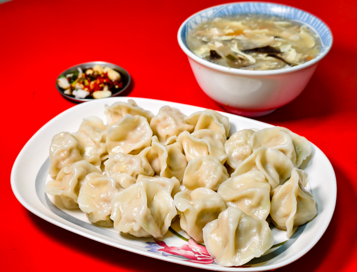 [高雄]于家水餃大王-只賣韭黃水餃50年高雄水餃老字號!自強夜市搬到永昌街照樣每天上千顆在賣~ @美食好芃友（芃芃）