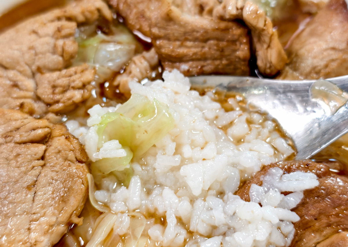 [高雄]一碗質樸巨蛋立信店-高雄巨蛋商圈超強海鮮粥!祖傳60年鮮筍海鮮泡飯x蛤蜊絲瓜麵線 @美食好芃友（芃芃）