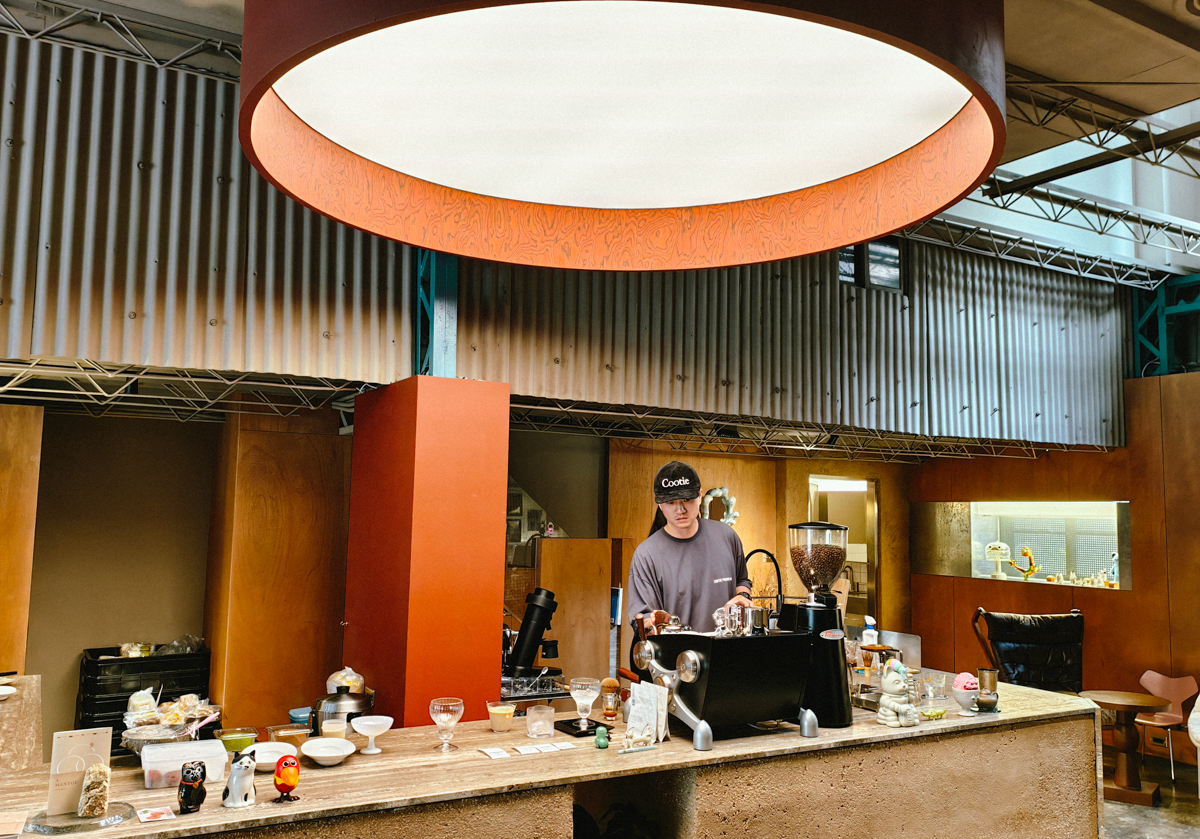 [高雄巨蛋美食]一饅頭店新下店-全台最特別! 高雄手工饅頭咖啡店~ @美食好芃友（芃芃）