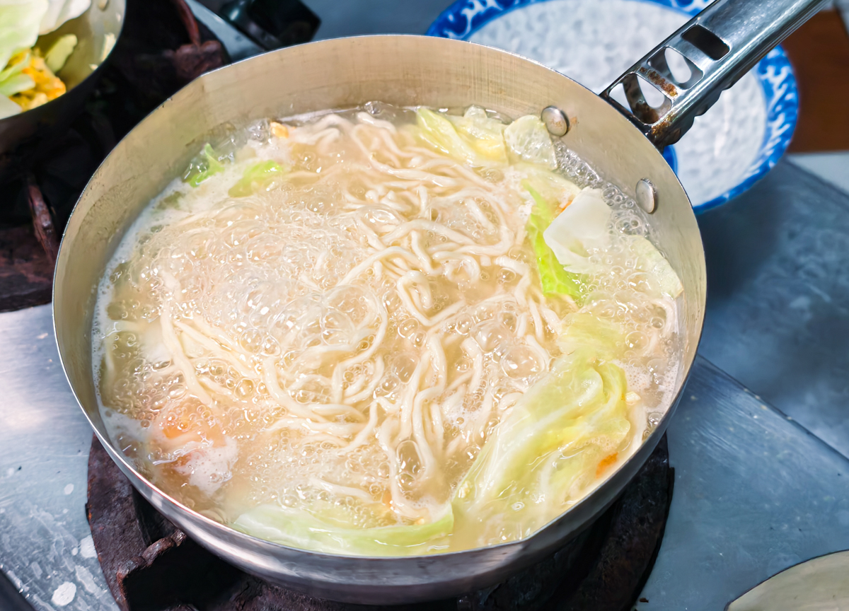 [高雄]仁豐號眷村麵館-懷舊左營眷村麵食!超好吃高雄唯一嗆鍋麵~ @美食好芃友（芃芃）