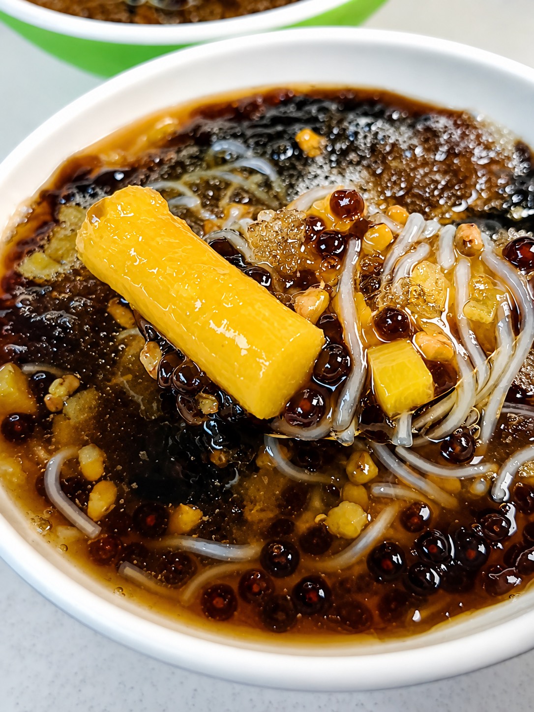 [高雄]鄭家粉圓古早冰-超過50年高雄古早味粉圓冰!熟客必加蜜鳳梨 @美食好芃友（芃芃）