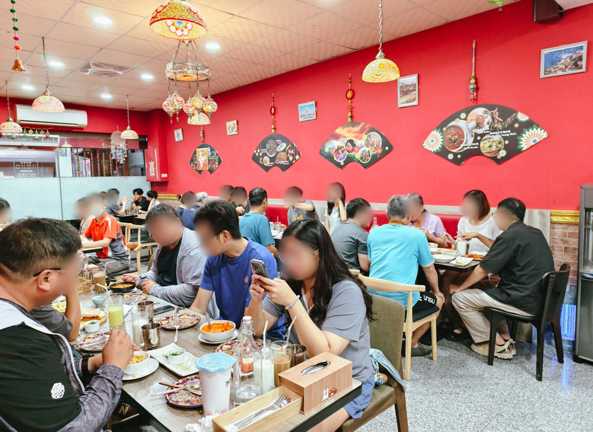 [高雄]曼納印度餐廳-高雄最爆餡起司印度烤餅~每天爆滿高雄印度餐廳 @美食好芃友（芃芃）