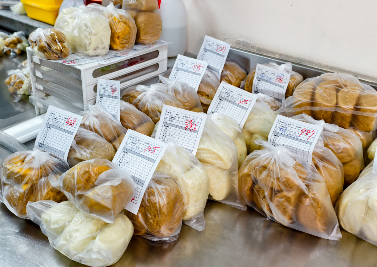 [高雄]美心饅頭-30年手工高雄饅頭!每天熱賣黑糖起司捲、脆腸捲~天然酵母Ｑ勁十足! @美食好芃友（芃芃）