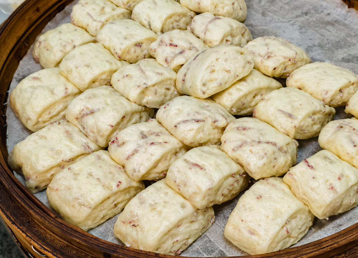 [高雄]美心饅頭-30年手工高雄饅頭!每天熱賣黑糖起司捲、脆腸捲~天然酵母Ｑ勁十足! @美食好芃友（芃芃）