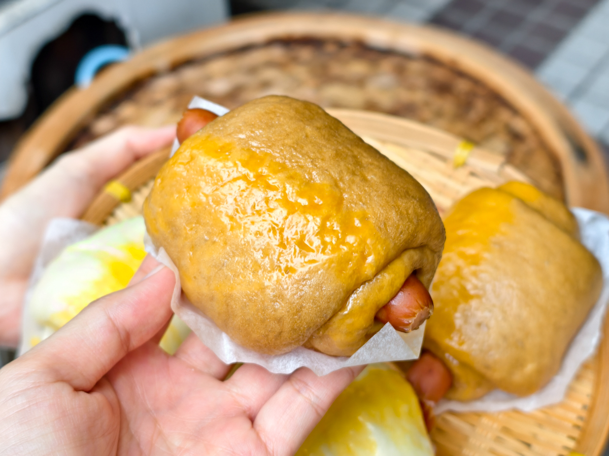 [高雄]美心饅頭-30年手工高雄饅頭!每天熱賣黑糖起司捲、脆腸捲~天然酵母Ｑ勁十足! @美食好芃友（芃芃）