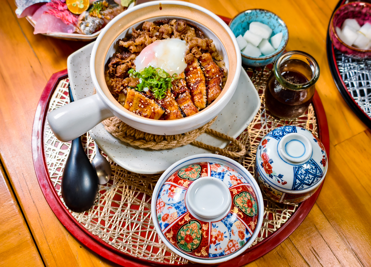 [高雄]鰻心丼-文山特區超人氣高雄鰻魚飯專賣!好吃實在炭烤鰻魚x 鰻牛滿釜飯! @美食好芃友（芃芃）