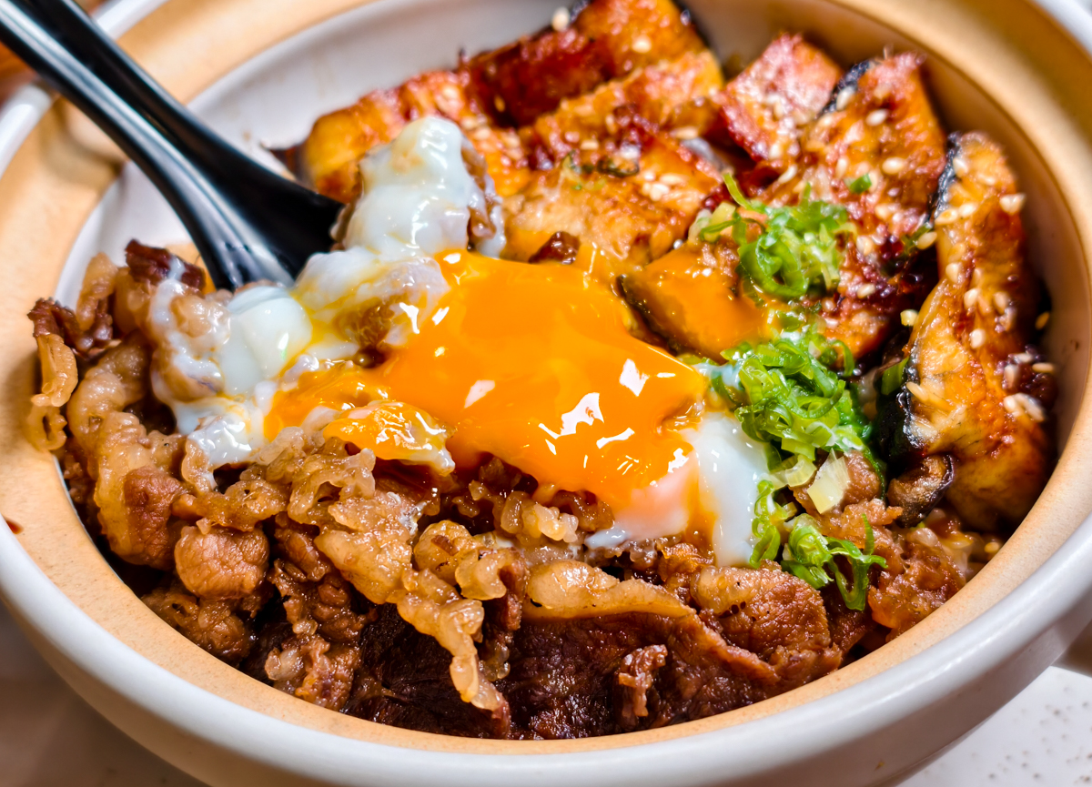 [高雄]鰻心丼-文山特區超人氣高雄鰻魚飯專賣!好吃實在炭烤鰻魚x 鰻牛滿釜飯! @美食好芃友（芃芃）