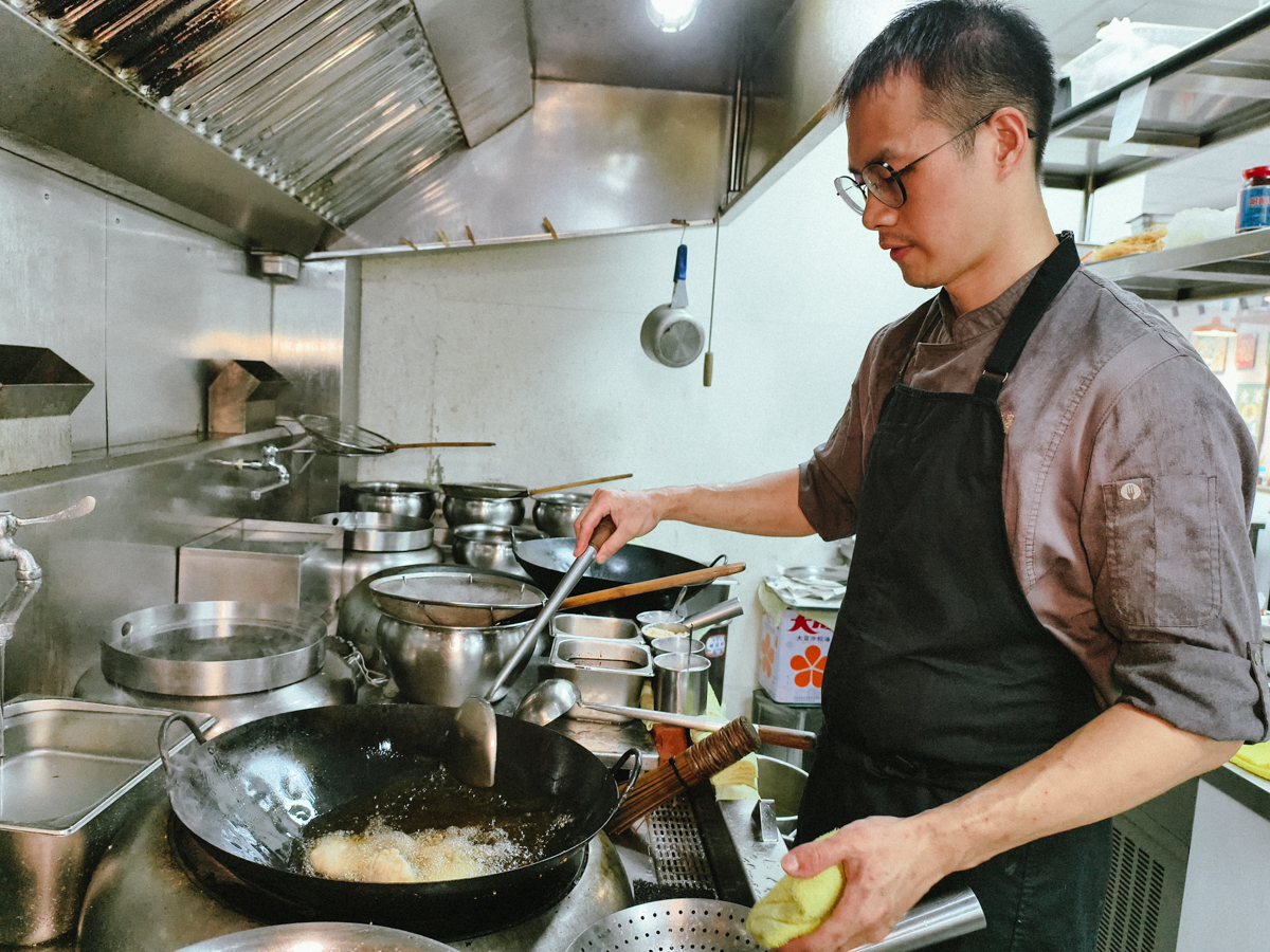 [高雄]九龍城寨-五星飯店主廚坐鎮!道地高雄港式點心、經典粵菜~一吃愛上的脆皮炸子雞 @美食好芃友（芃芃）