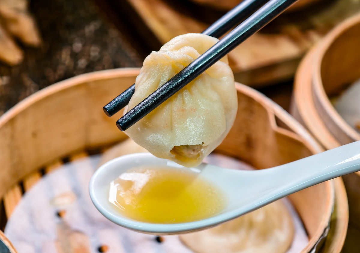 [高雄]九龍城寨-五星飯店主廚坐鎮!道地高雄港式點心、經典粵菜~一吃愛上的脆皮炸子雞 @美食好芃友（芃芃）