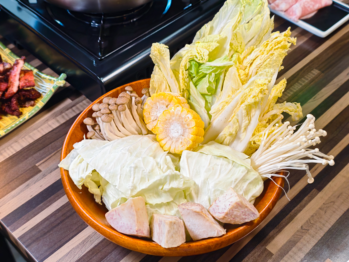 [高雄美食]食鍋者正宗南洋風味館-馬來西亞老闆坐鎮!家鄉味大馬肉骨茶湯底x檳城炒麵、炒粿條 @美食好芃友（芃芃）