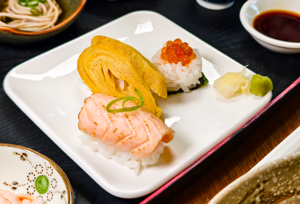 [高雄]旭日料理-不到500元!鰻魚超滿現烤鰻魚飯!日籍主廚的家鄉味 @美食好芃友（芃芃）