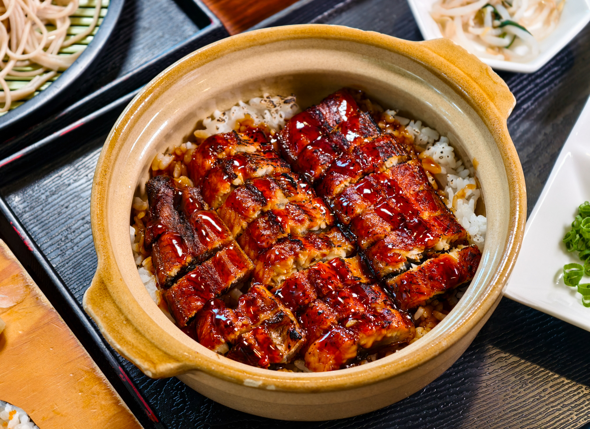 [高雄]旭日料理-不到500元!鰻魚超滿現烤鰻魚飯!日籍主廚的家鄉味 @美食好芃友（芃芃）