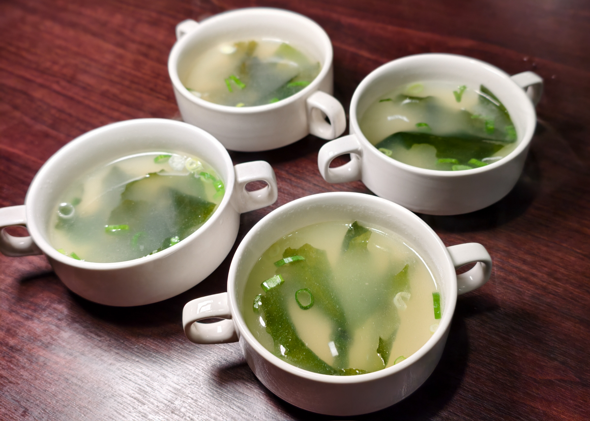 [高雄]雨果咖啡-大家來都點熱炒?被咖啡宴耽誤的高雄熱炒店 @美食好芃友（芃芃）