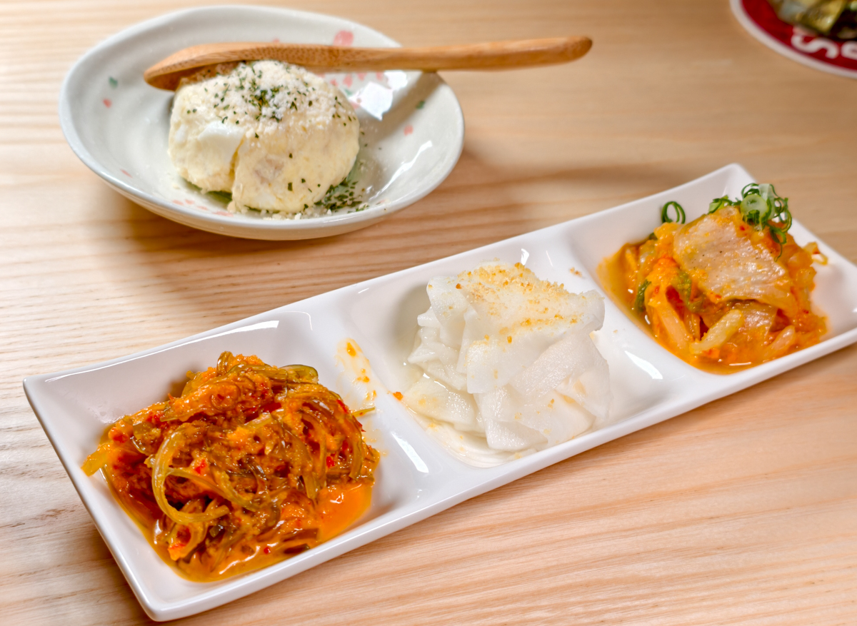 [高雄]TORI+ 燒鳥專賣店-高雄巨蛋商圈人氣居酒屋!牧場開的好吃燒鳥店! @美食好芃友（芃芃）