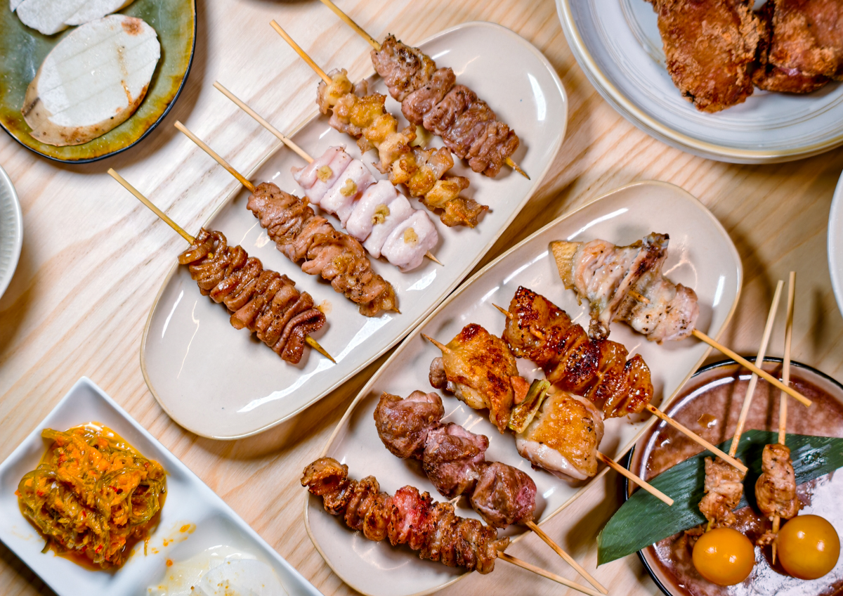 [高雄]TORI+ 燒鳥專賣店-高雄巨蛋商圈人氣居酒屋!牧場開的好吃燒鳥店! @美食好芃友（芃芃）
