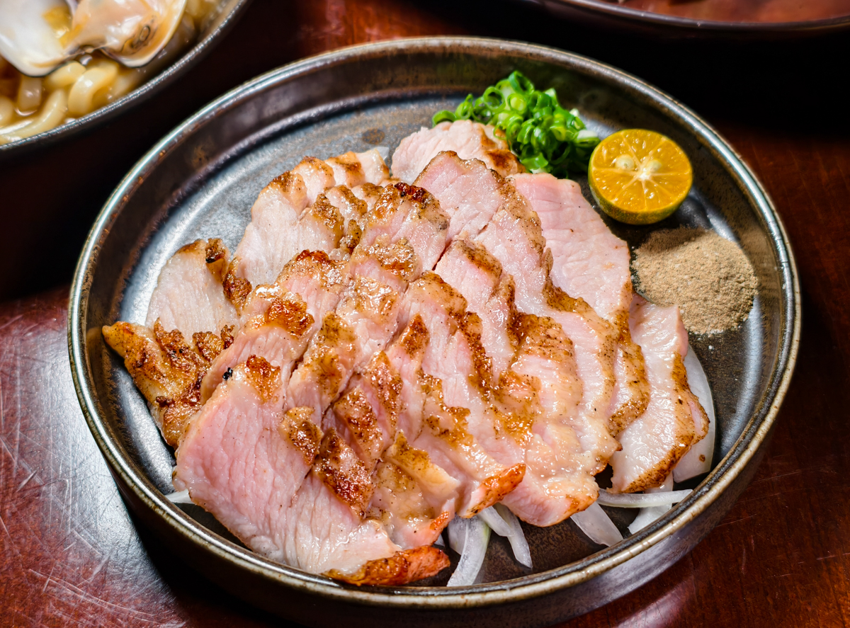 [高雄]釜味人心-鼎中路超人氣!厲害又划算高雄釜飯~還有多樣好吃熱炒、超濃雞白湯!三民區聚餐餐廳推薦 @美食好芃友（芃芃）