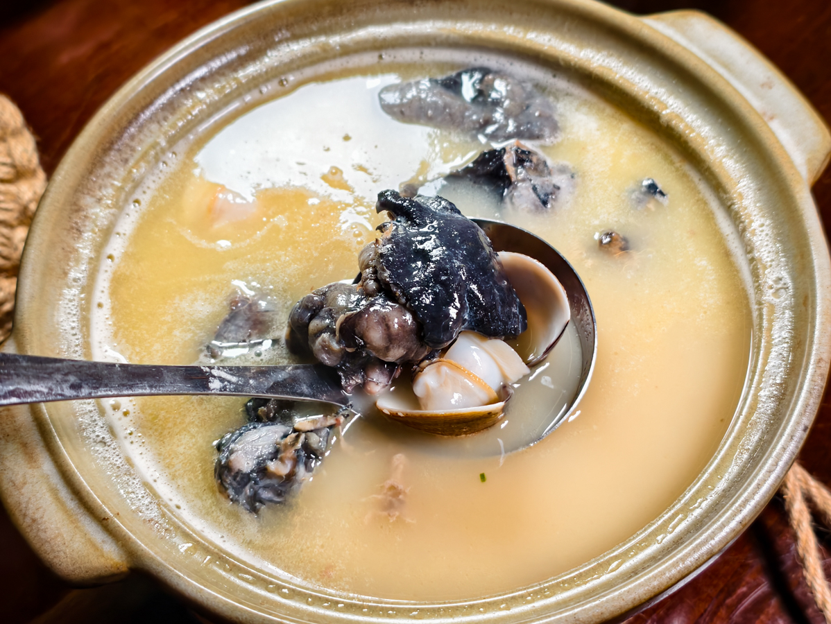 [高雄]釜味人心-鼎中路超人氣!厲害又划算高雄釜飯~還有多樣好吃熱炒、超濃雞白湯!三民區聚餐餐廳推薦 @美食好芃友（芃芃）
