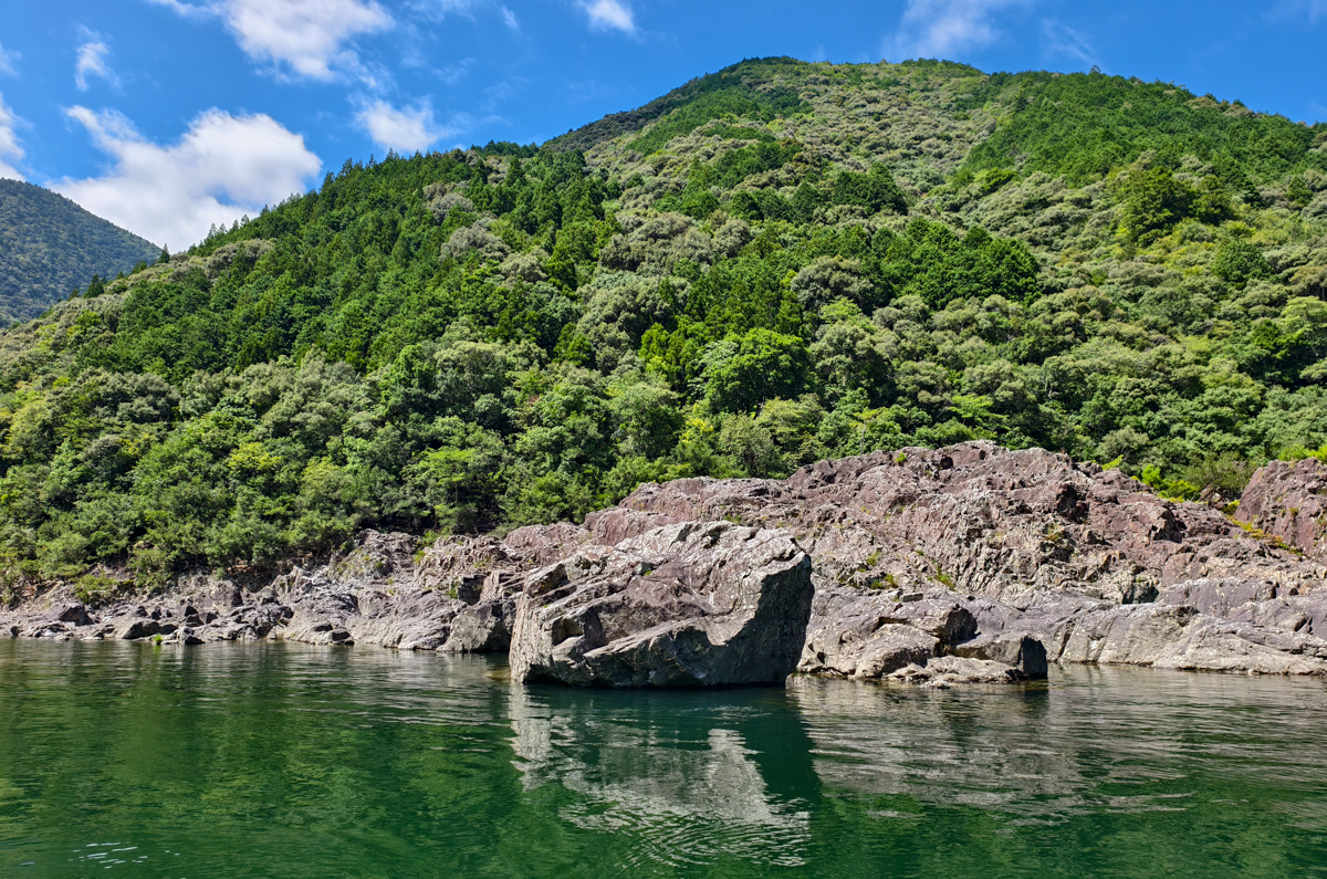 日本唯一!傳承600年極限激流!和歌山北山川觀光木筏泛舟：預約、交通與全濕激流體驗 @美食好芃友（芃芃）