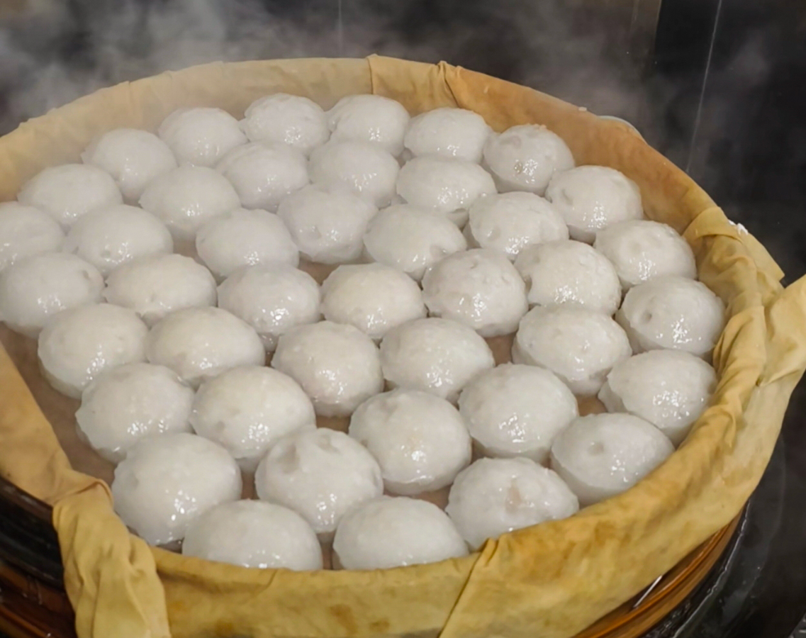 [高雄]哈囉肉圓-哈囉市場起家40年左營肉圓老店!每日磨米、獨特的扎實Ｑ彈蒸肉圓皮! @美食好芃友（芃芃）