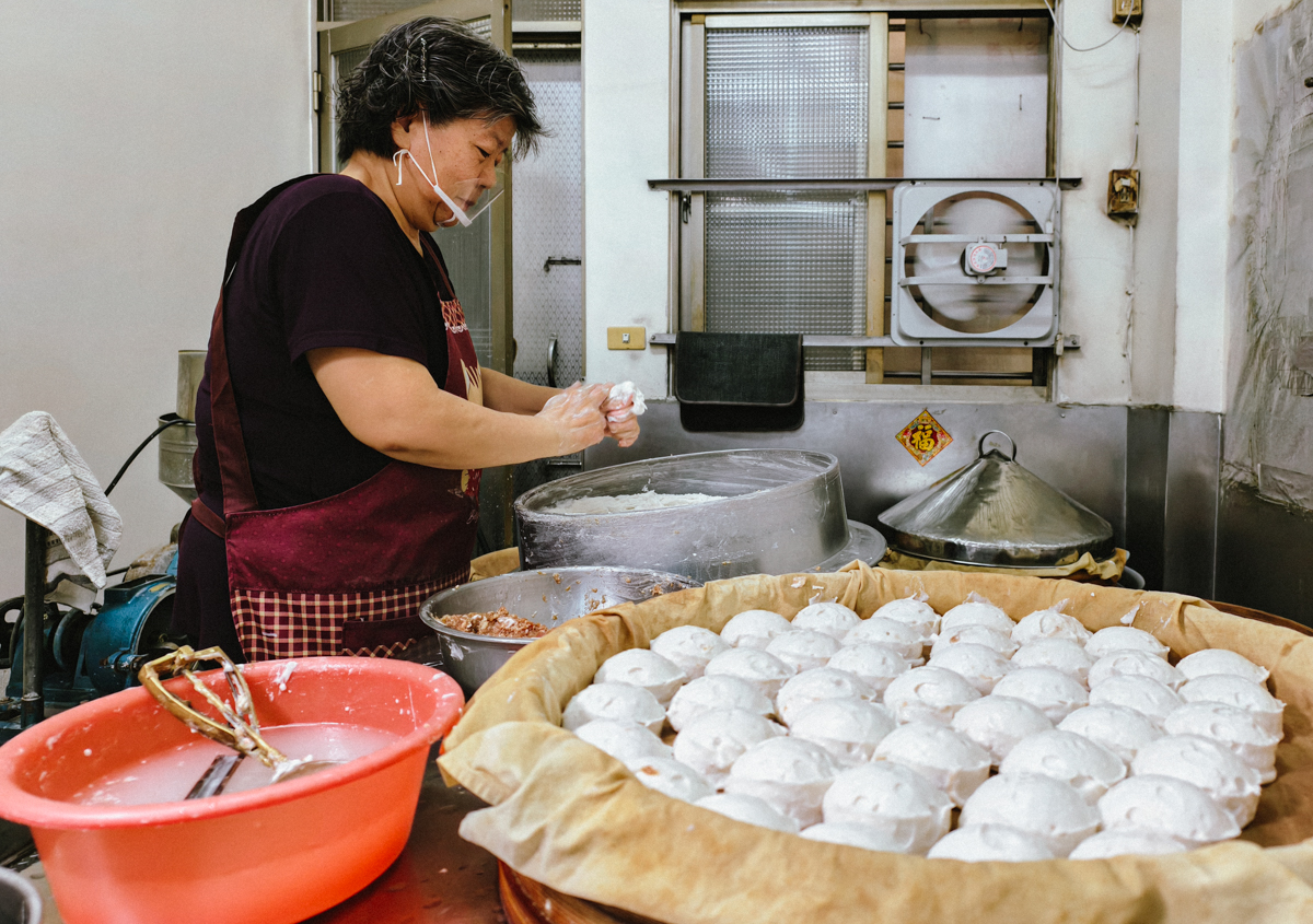 [高雄]哈囉肉圓-哈囉市場起家40年左營肉圓老店!每日磨米、獨特的扎實Ｑ彈蒸肉圓皮! @美食好芃友（芃芃）