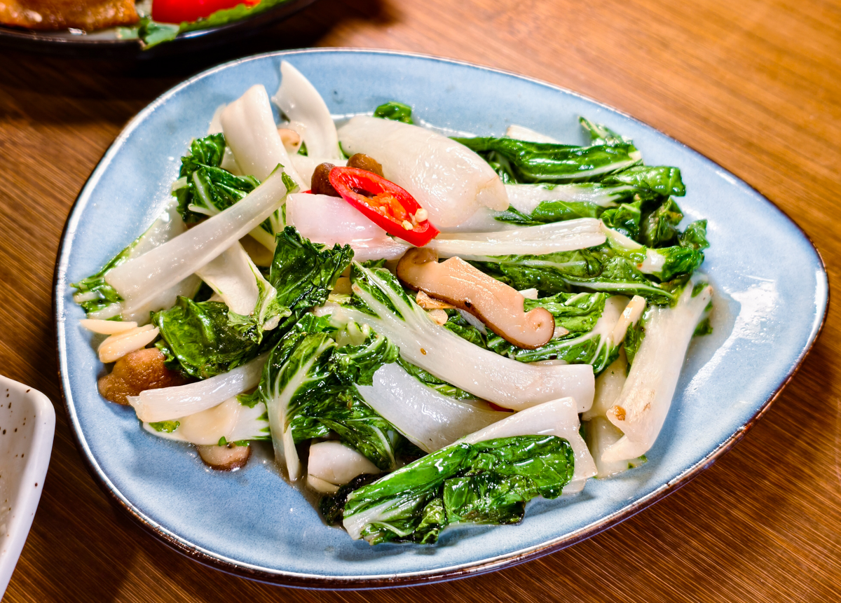 [高雄]禾屋餐館-隱身左營眷村老宅!超佛心$480六菜一湯無菜單家常菜~料好實在手工私房料理! @美食好芃友（芃芃）