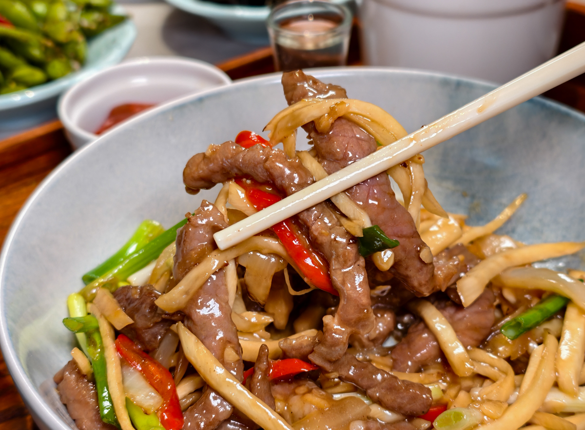 [高雄]麟粥宮-高雄文山特區全新中式定食!298元起大份量主食、豐富小菜和湯品! @美食好芃友（芃芃）