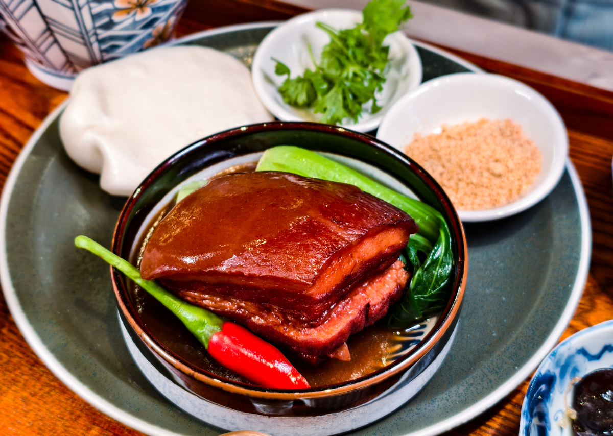 [高雄]麟粥宮-高雄文山特區全新中式定食!298元起大份量主食、豐富小菜和湯品! @美食好芃友（芃芃）