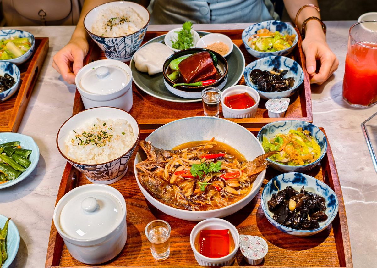 [高雄]麟粥宮-高雄文山特區全新中式定食!298元起大份量主食、豐富小菜和湯品! @美食好芃友（芃芃）