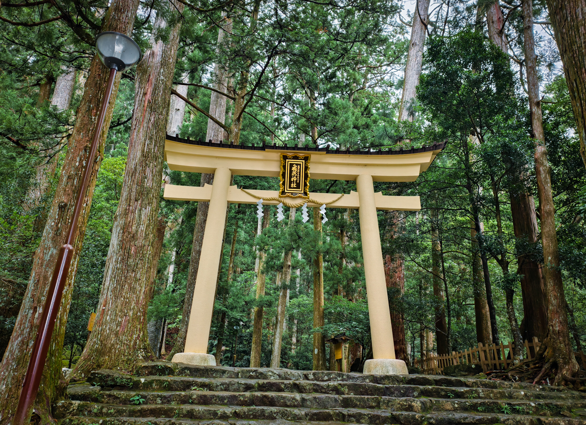 [和歌山景點]一個早上走完熊野古道大門坂＋那智大社＋那智瀑布！3小時完攻行程、路線攻略 @美食好芃友（芃芃）